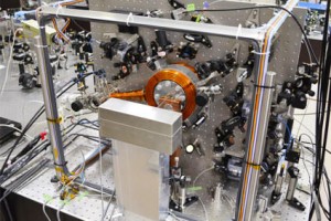 160億年で誤差1秒 光格子時計