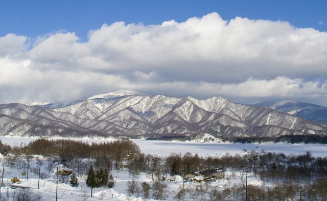 栃木県のスキー場で雪崩 ８人死亡の悲劇